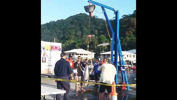Weighing in the catch during the 2012 Steinlager International I’a Lapo’a Tournament in Pago Pago, American Samoa. [SN file photo/JD Hall]