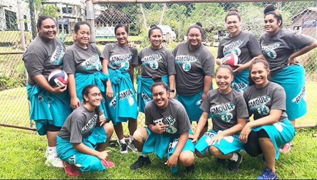 O se tasi lea o 'au malosi tele i le Liki o i ai nei a tama'ita'i Talavou mai le afio'aga o Amouli ua fiafia fo'i aua o lelei fo'i le taumafaiga i lenei tausaga i le Volley Ball. O i latou fo'i nei na tulaga lua mai le Liki a Samoa i lea lava fa'agatama.  [ata: Leua Aiono Frost]