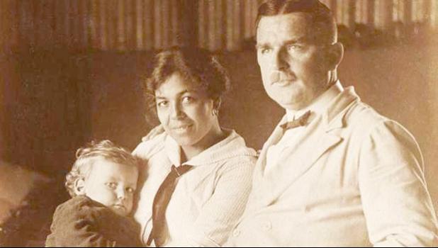 Max Bartel and his Samoan wife Christine ‘Tine’ Kruse and their baby son, Gunther, is one of the photos found in a new book containing photos dating back to when many Germans lived in Samoa, recently released in Apia. [Photo: BARTEL-KRUSE PHOTOS via RNZI]