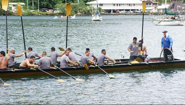 Coming in second in the second heat on Wednesday, the Fuao’s time of 35:19.35 was just bested by the Paepaeulupoo from Aua with the overall time of 35: 19.13. Both fautasi are listed in the results as #1 and #2 respectively, and will race in today’s final for the championship against last year’s winner Manulele Tausala, and 4 others. [Photo: EM]