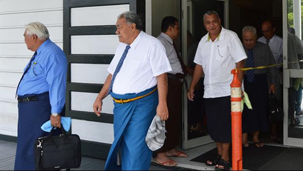 Ni isi o Faifeau o le Ekalesia Faapotopotoga Kerisiano i Amerika Samoa (EFKAS) i le mae’a ai o le iloiloga sa faia i luma o le faamasinoga maualuga i le masina o Me na te’a nei.  [ata AF]