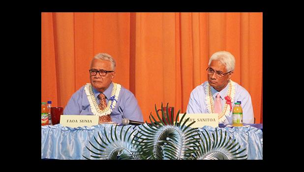 Team Faoa Aitofele Sunia and Larry Sanitoa during this past Monday’s Gubernatorial Forum on Disability issues. [photo: TG]