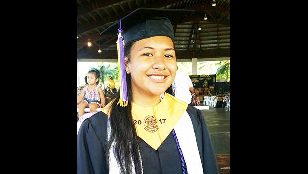 Salutatorian Fuamai Tago [photo: Blue Chen-Fruean]