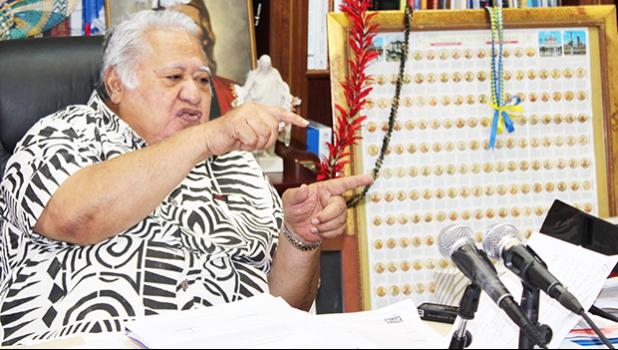 Samoa’s Prime Minister Tuilaepa Sailele Malielegaoi during his 2AP radio program at his office. (Photo JL) Samoa’s Prime Minister Tuilaepa Sailele Malielegaoi during his 2AP radio program at his office. (Photo JL)