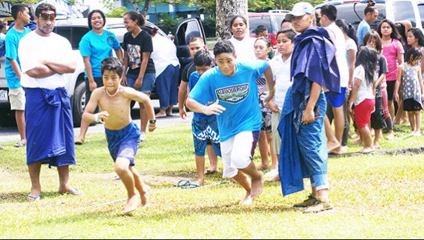 Relays were part of the games played at the 2nd Annual MASI Easter Bash at le Suigaula a le Atuvasa in Utulei, last Saturday. Highlighting young children & youth this Flag Day, the celebration this year includes Easter. “That is what Easter is all about , getting everyone together and to have fun and remember Jesus so its good to have many families here from different fautasi teams, but we are all united for the real reason is to celebrate — Jesus and American Samoa’s birthday,” said Toma, a father of Aua. 