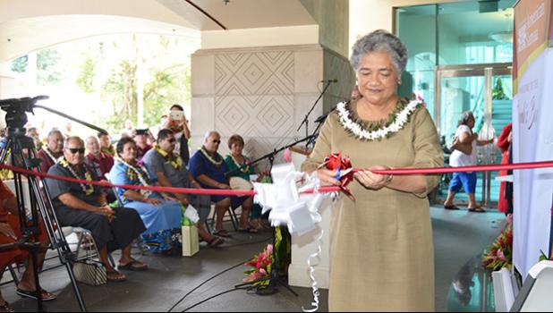 First Lady Cynthia Malala Moliga did the honors of cutting the ribbon to open the new Territorial Bank of American Samoa, located at the Centennial Building in Utulei — the former site of the main branch of the Bank of Hawaii in the territory. The bank opened its doors in October 2016. [Photo: AF]