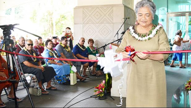 First Lady Cynthia Malala Moliga did the honors of cutting the ribbon to open the new Territorial Bank of American Samoa, located at the Centennial Building in Utulei — the former site of the main branch of the Bank of Hawaii in the territory. The bank opened its doors in October 2016. [Photo: AF]