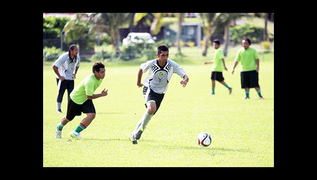 Iopu Kaleopa of Utulei Youth looks to pass the ball during the men’s FFAS National Cup game against Lion Heart on Match Day 9 of the 2016 FFAS National League at Pago Park Soccer Stadium on Saturday, Oct. 22, 2016.  [FFAS MEDIA/Brian Vitolio]