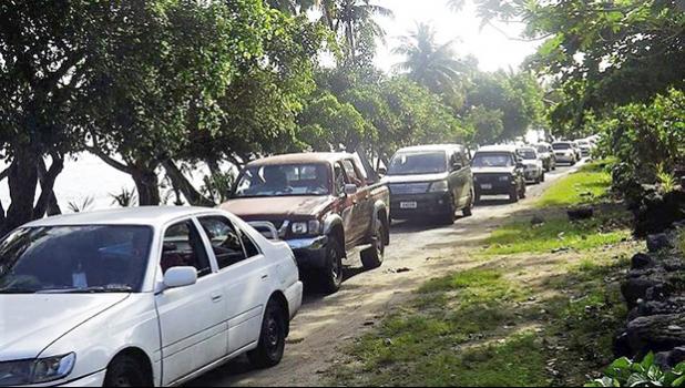  Road blockage in Luataunuu village, Samoa [Photo: RNZ Pacific/Autagavaia Tipi Autagavaia] 