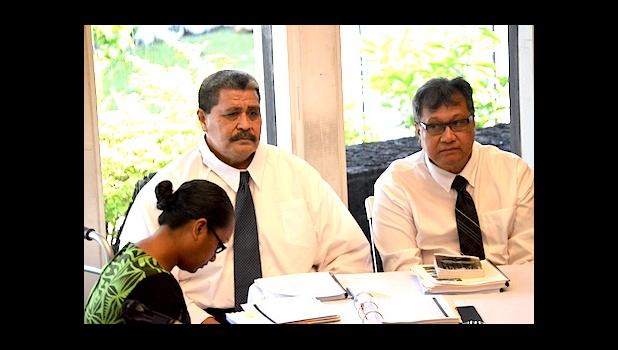  Sui o le Kolisi Tu’ufa’atasi a Amerika Samoa i le taimi na molimau ai i luma o le Komiti Soofaatasi a le Fono mo le iloiloina o le latou paketi mo le tausaga tupe fou i le taeao ananafi.  [ata AF]