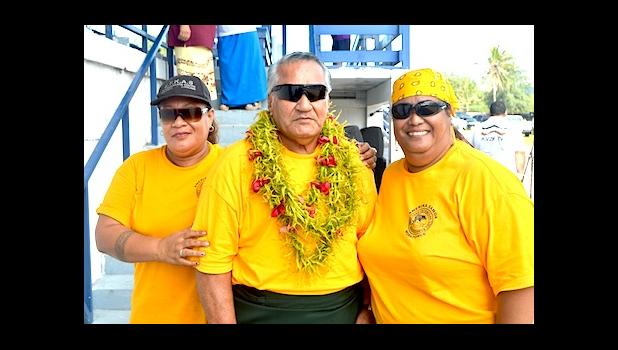 Le tofa a Leoo Va’a Ma’o (ogatotonu), lea na aloaia i le vaiaso na te’a nei tausaga e 50 o lana tautua i le malo ma le atunu’u.  [ata AF]