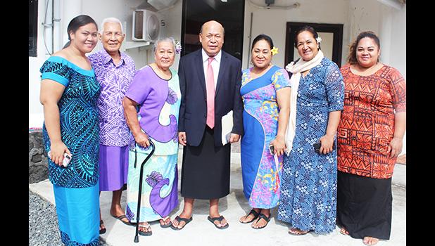 Aoelua Solomona Aoelua (fourth from left) and family