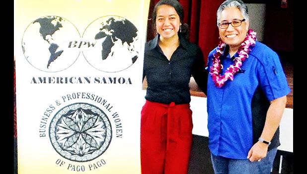 Nadine Solofa-Taufa’asau (right), talks with ASCC student