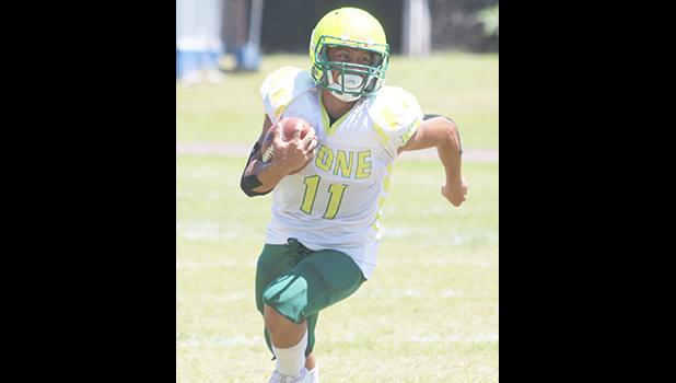 Ben Tikeri of Leone returning this kick off 