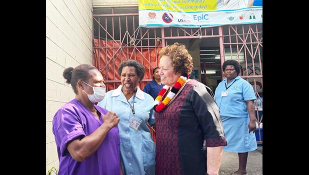 Amata and healthworkers in PNG