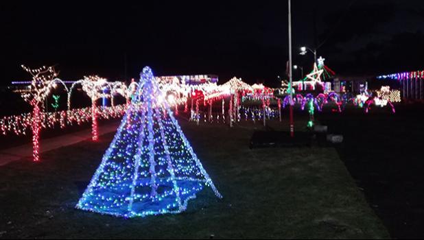 Christmas lights at Nuuuli