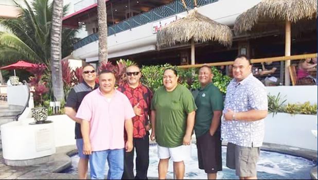 FHS Class of 1985 in Hawai'i attended their first class reunion at Duke's Restaurant in Waikiki when Hawai’i officially kicked off its mini reunion in November 2016. [Courtesy photo]