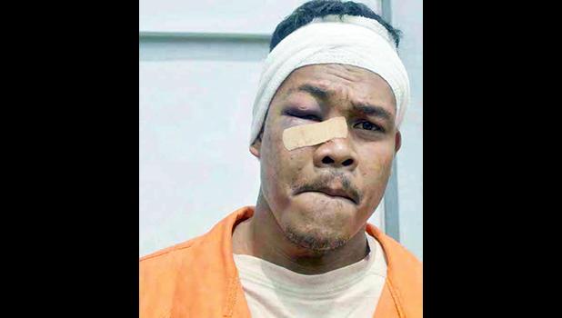 Le ali’i o Mua’iga Siatiu, po'o Povi, e pei ona valaau ai o ia e tagata, ma manu’a o ona foliga ina ua fasi o ia e pagota, a o lea ua fa’asala i le toese i Tafuna mo le 5 tausaga, i i lona faia o uiga mataga i se teineititi e 5 tausaga le matua.  [ata AF]
