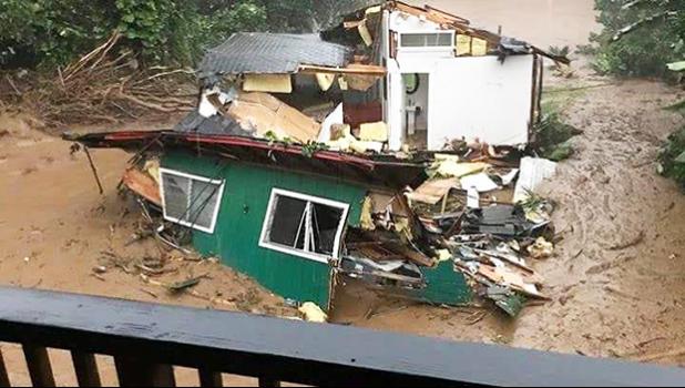 Hawaii flash flood [Photo: Crossroads Christian Fellowship via RNZI]