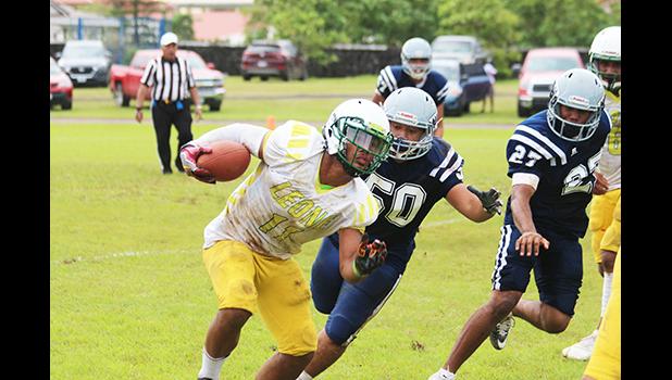 Leone Lions ball carrier breaking out to the sidelines