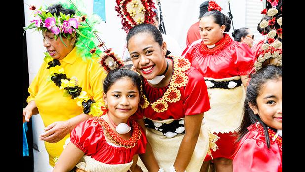  Tongan dancers ready to go on stage