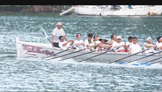 The pride and joy of Faga’alu, the Fetu Ole Afiafi fautasi and its crew powering their way towards the finish line in Pago Pago Harbor this past weekend as part of their preparations for the 2017 Flag Day Fautasi Regatta – scheduled for next week Friday. [photo: TG]