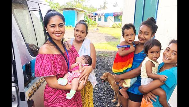 Miss Pacific Islands  with babies
