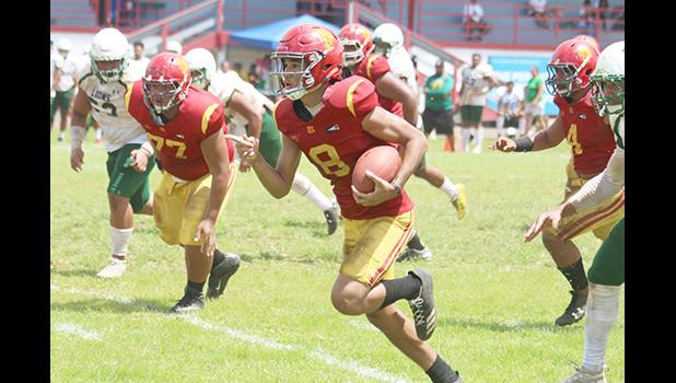 Oakland Salave’a storms to the end zone to score his