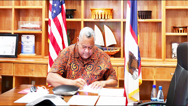 Gov. Lemanu Peleti Mauga