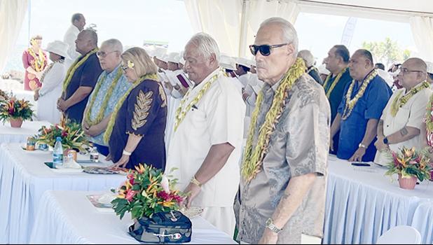 Governor with cabinet and fono leaders
