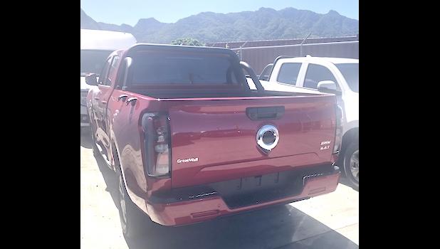 From the photos Samoa News obtained the manufacturer’s acronym can be seen on the right — GWM — and on the left, the vehicle is a “GreatWall”. GWM pick up truck