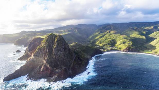 Kahakuloa village 