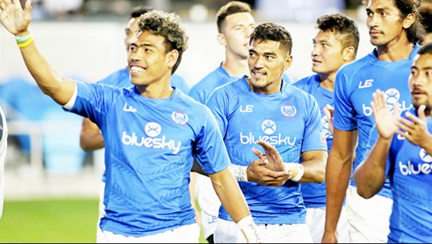 Manu Samoa went on a thank you tour of Avaya Stadium after their victory over Fiji 26-14 to secure 5th place at the innaugural Silicon Valley 7s, in San Jose, California, USA.  [Photo: Barry Markowitz]