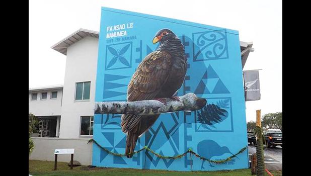 Manumea bird mural on the eastern wall of the New Zealand High Commission office in Apia 