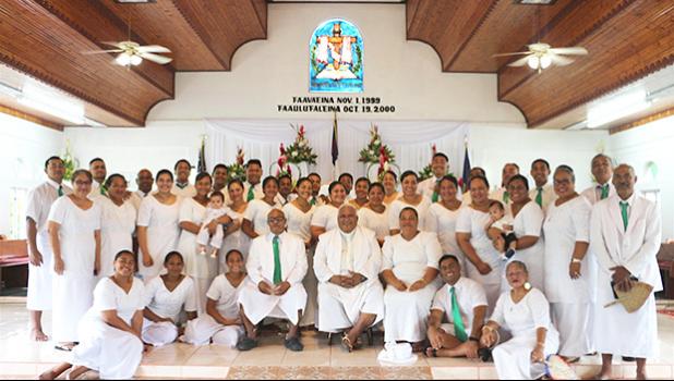 Rev. Fa’atoto & Mrs. Fenaui Tu’ua Taupua’i and the Malaeloa Methodist Church congregation
