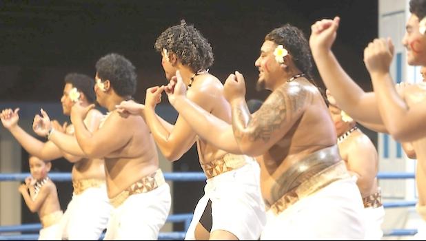 Moso’oi dancers
