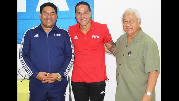 Nicky Salapu (middle) with Alex Godinet, and FIFA referee instructor Tevita Ve’a