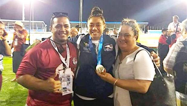 Nu'uausala Sialataua Tuilefano with her parents