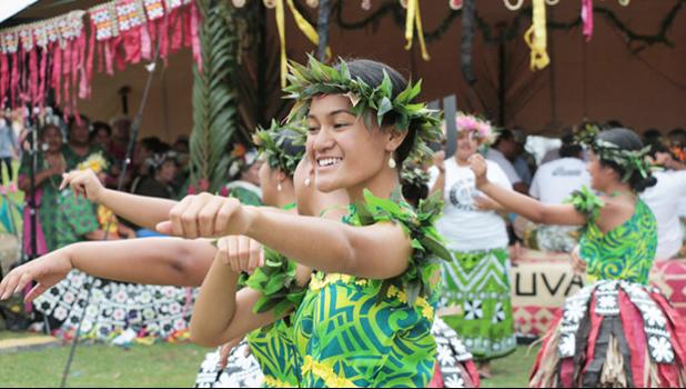 Tuvalu dancers