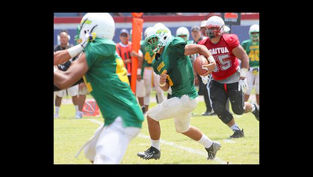 Leone Lions Luteru Ah Loe storming through midfield to take this one to the end zone for his first touchdown of the game in the opening half of their play-off match against the Vikes. Unfortunately, Leone lost to Faga’itua 20 - 18 to bid farewell to this year’s football season. [photo: TG]
