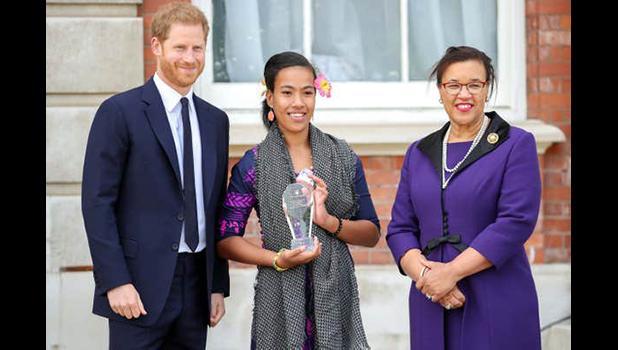 Prince Harry and Leilua Lino, one of five winners of the Commonwealth Secretary-Generals Innovation for Sustainable Development Awards (Getty Images) Prince Harry and Leilua Lino