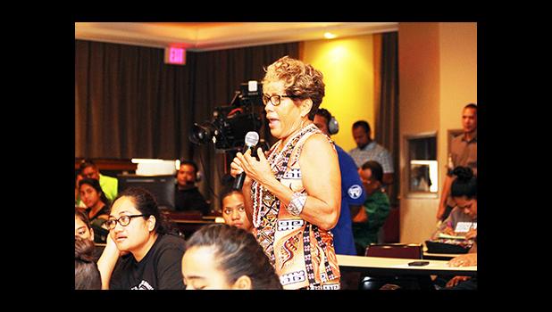 Founder of Tisa’s Tattoo Festival – Tisa Faamuli asking a question during their sharing time with Dr. Unasa, during yesterday’s Tatau Forum at the ASCC Lecture Hall, an event that officially opened the 12th Annual Tisa’s Tattoo Festival, that will continue throughout the weekend, at Tisa’s Barefoot Bar in Alega.  photo: TG]