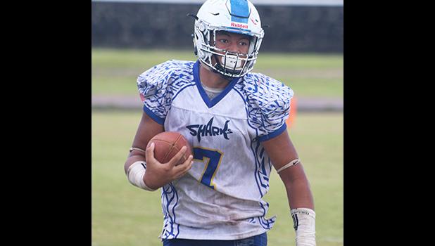 Samoana High School’s JV quarterback, Viliamu Tanielu 