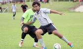 Tea Siatu’u of Utulei Youth in action against Ilaoa & To’omata opponent Shane Ah Hing in a men’s game on Match Day 5 of the 2016 FFAS National League on Saturday, Sept. 17, 2016 at Pago Park Soccer Stadium.  [FFAS MEDIA/Brian Vitolio] 