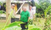   Minister of Education, Sports and Culture, Loau Keneti Sio with Prime Minister Tuilaepa Sailele Malielegaoi. [Samoa Observer]