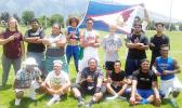 O se va'aiga i le vasega o le fanau na suia Amerika Samoa ina ia a'oa'oina ma koleni fa'apitoa i le tomai e ta'a'alo ai i le FOOTBALL i le summer o le 2016. Agiagia fo'i le tagavai a Amerika Samoa i ana tama fanau sa masi'i e sailimanu. E to'a lima i latou na o atu ua fa'atasi mai ma nisi o i latou sa latou koleni fa'atasi, mai Tonga ma Hawaii nisi ae maise Samoa.  [ata: foa'i]