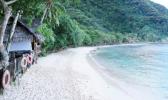Tisa's Barefoot Bar on Alega Beach,