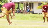 Le tigaina o tagata e tau pu'e mai le polo, le tala a le 'tusi 'oti' fai mai, 'Fai pe ete maua a'u.' [ata: THA]