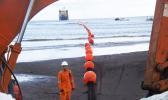 Tui Samoa cable brought ashore [Photo: RNZI Autagavaia Tipi Autagavaia]