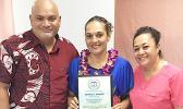 Le susuga le ali'i foma'i Dr, James Sunia ma Dr Vimoto Uso ua pu'e le latou ata ma Dr Fiona Trail